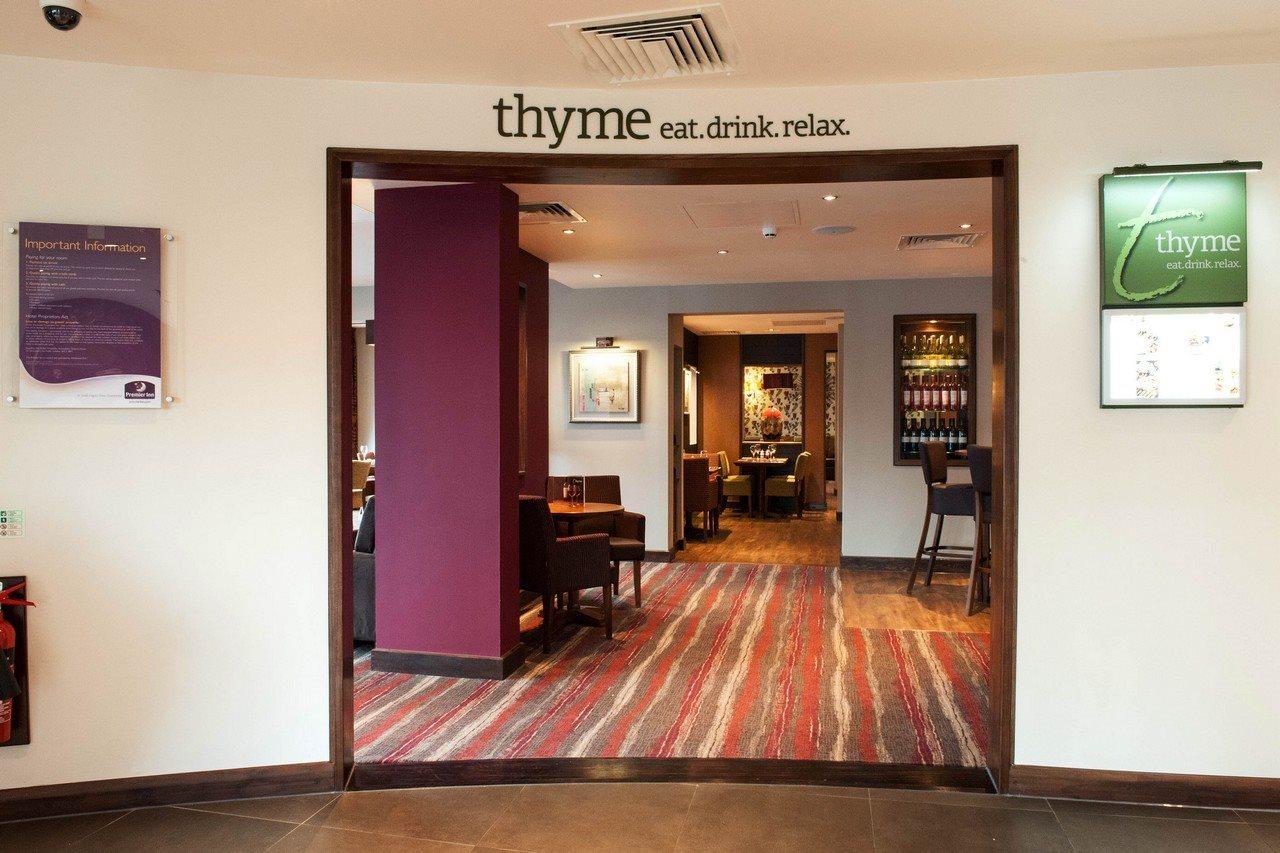 Premier Inn Canterbury City Centre Экстерьер фото